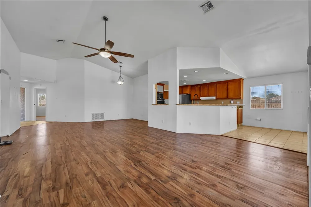 21741 Ives Court California City, CA 93505