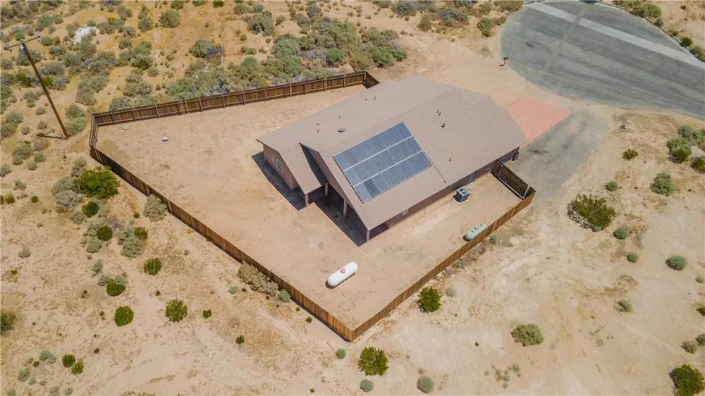 21741 Ives Court California City, CA 93505