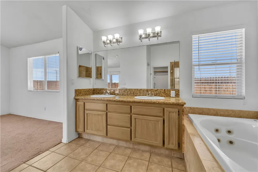 21741 Ives Court California City, CA 93505