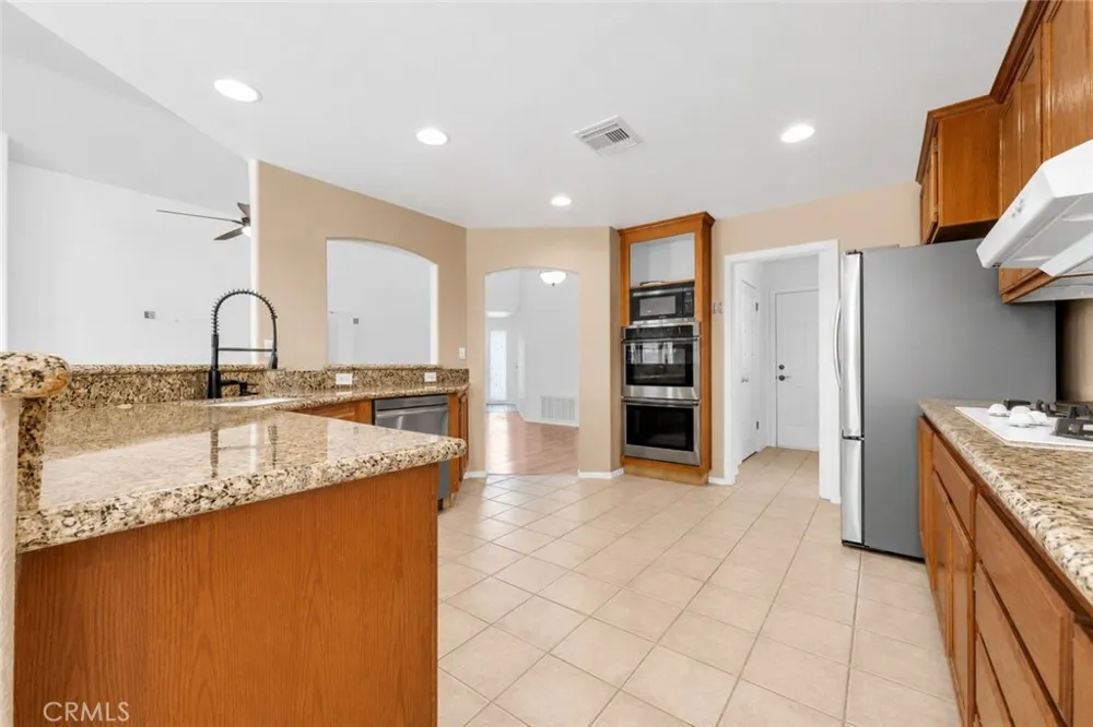 21741 Ives Court California City, CA 93505