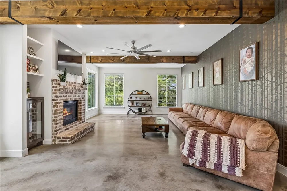 521 Rittimann Road Spring Branch, TX 78070