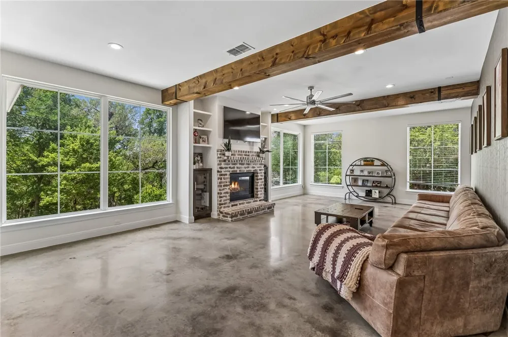 521 Rittimann Road Spring Branch, TX 78070