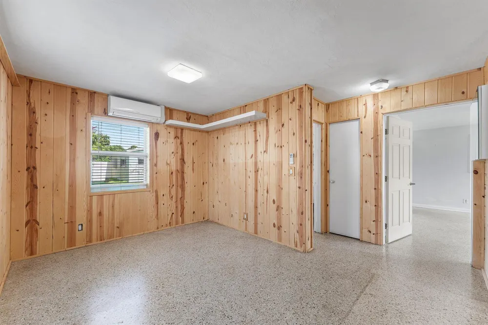 707 S Broadway Lantana, FL 33462