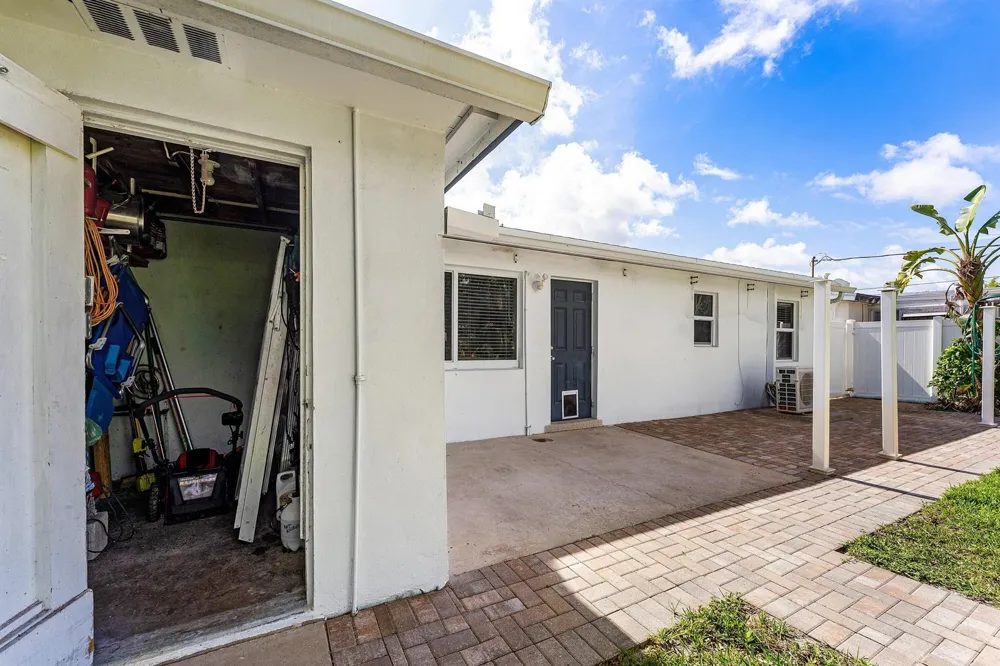 707 S Broadway Lantana, FL 33462