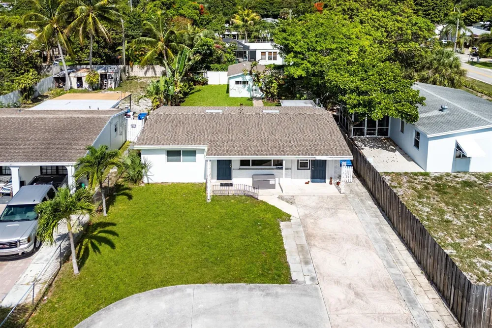 707 S Broadway Lantana, FL 33462