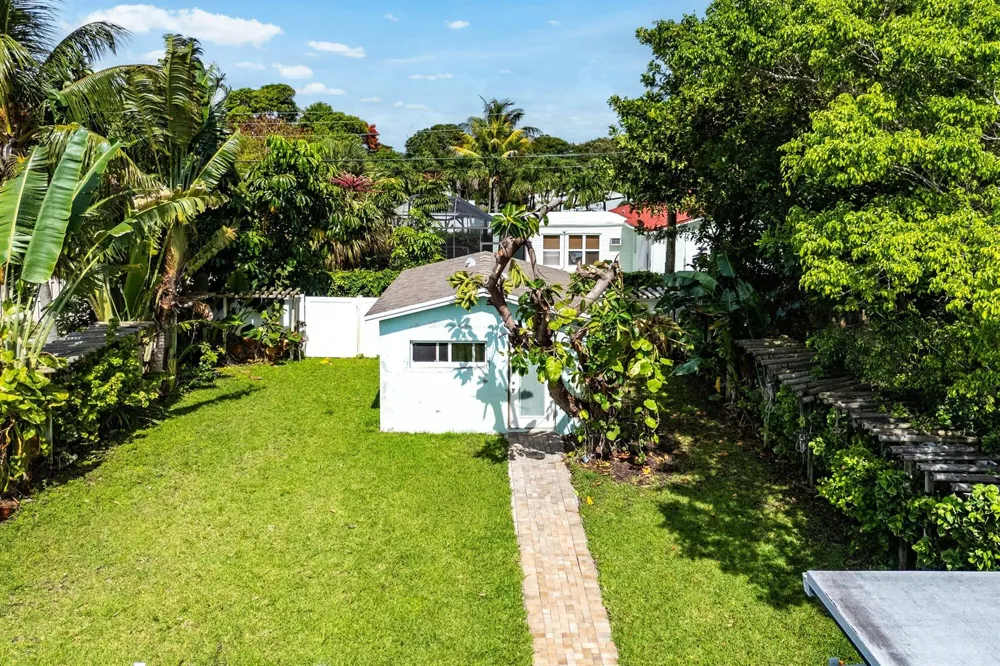 707 S Broadway Lantana, FL 33462
