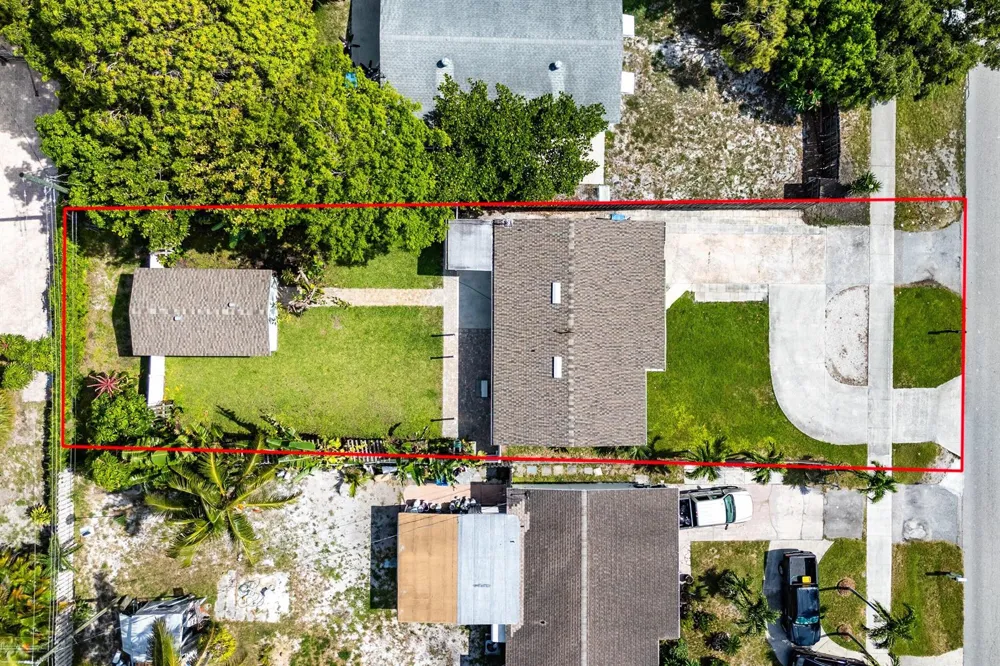 707 S Broadway Lantana, FL 33462