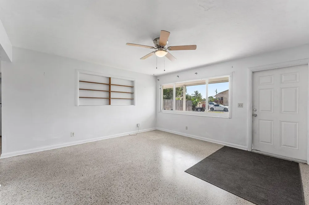 707 S Broadway Lantana, FL 33462