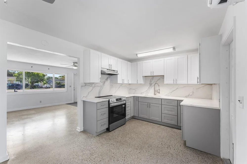 707 S Broadway Lantana, FL 33462