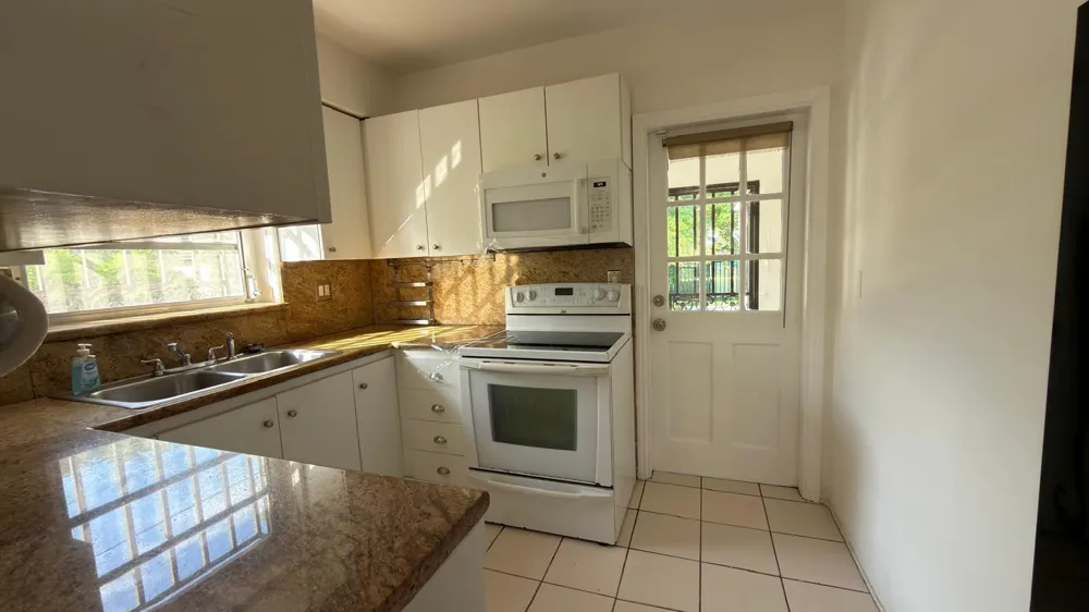 175 SW 25th Road Miami, FL 33129