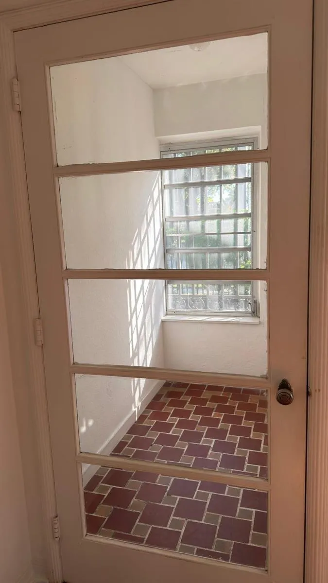 175 SW 25th Road Miami, FL 33129