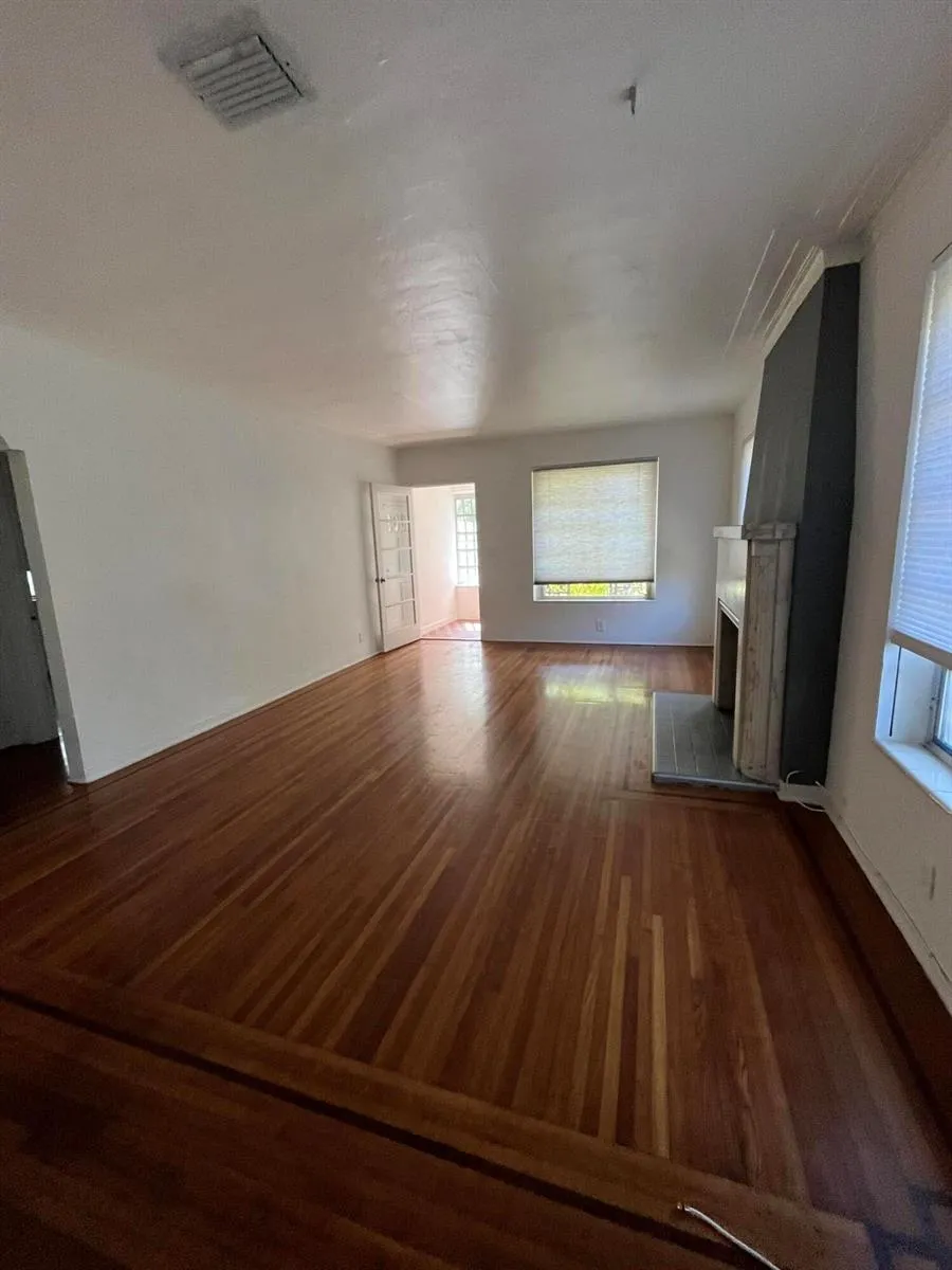 175 SW 25th Road Miami, FL 33129