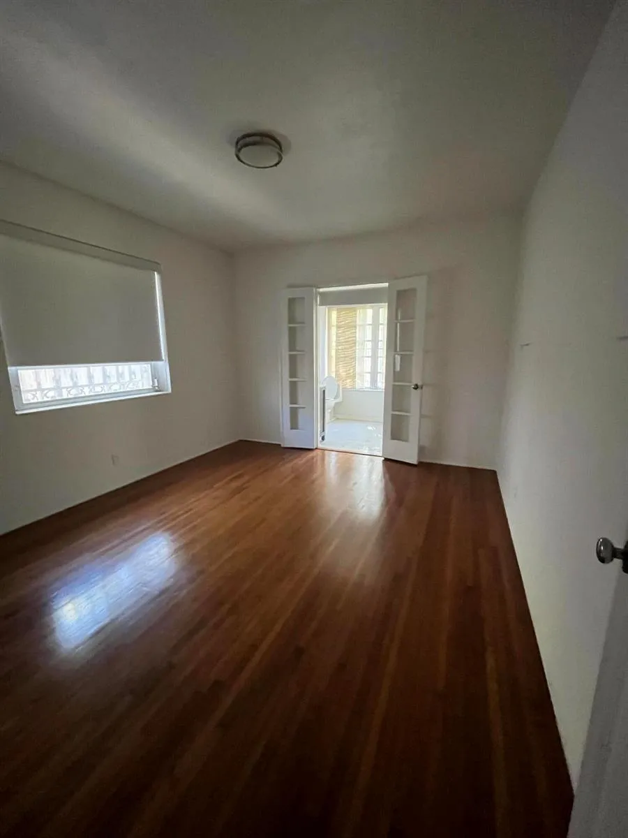 175 SW 25th Road Miami, FL 33129