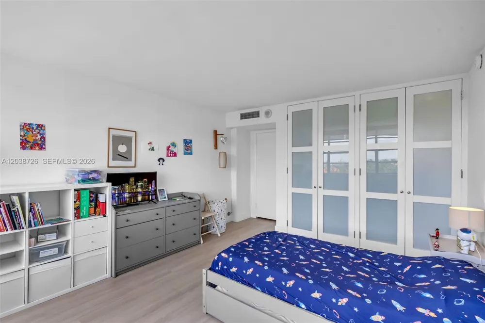 150 Ocean Lane Dr #7C Key Biscayne, FL 33149