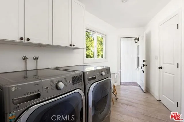 23760 Oakfield Hidden Hills, CA 91302
