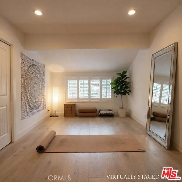 23760 Oakfield Hidden Hills, CA 91302