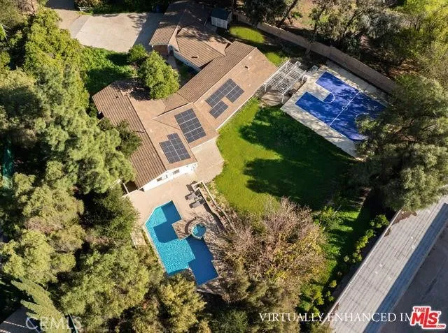 23760 Oakfield Hidden Hills, CA 91302