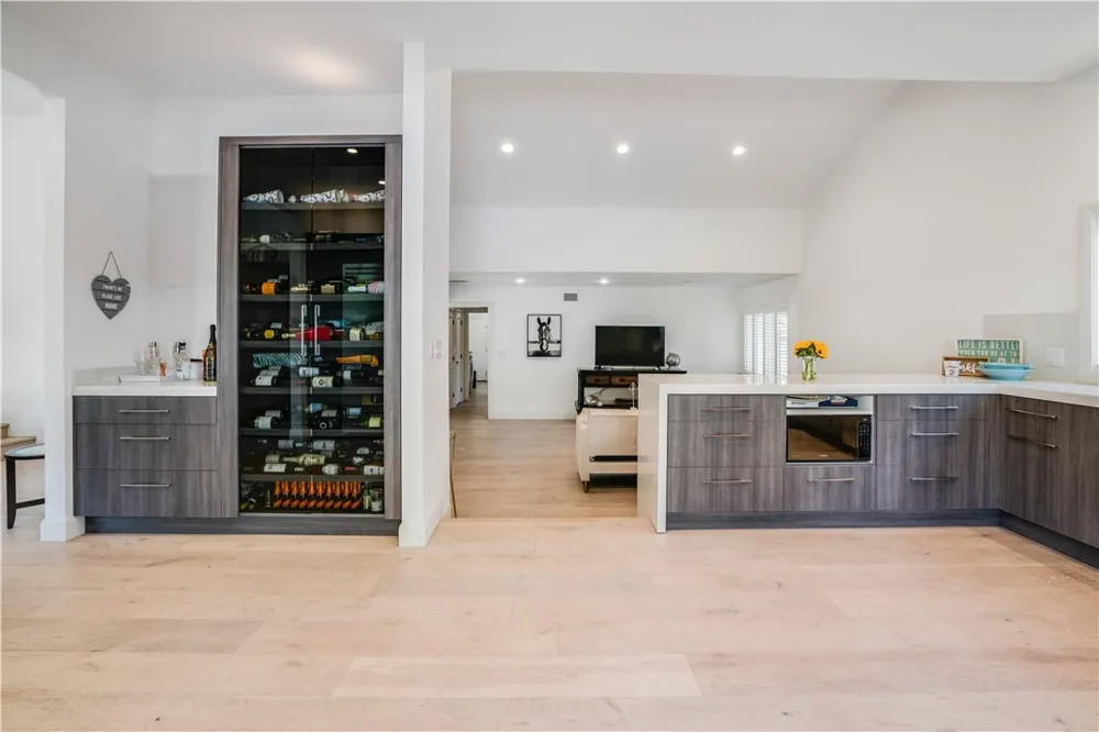 23760 Oakfield Hidden Hills, CA 91302
