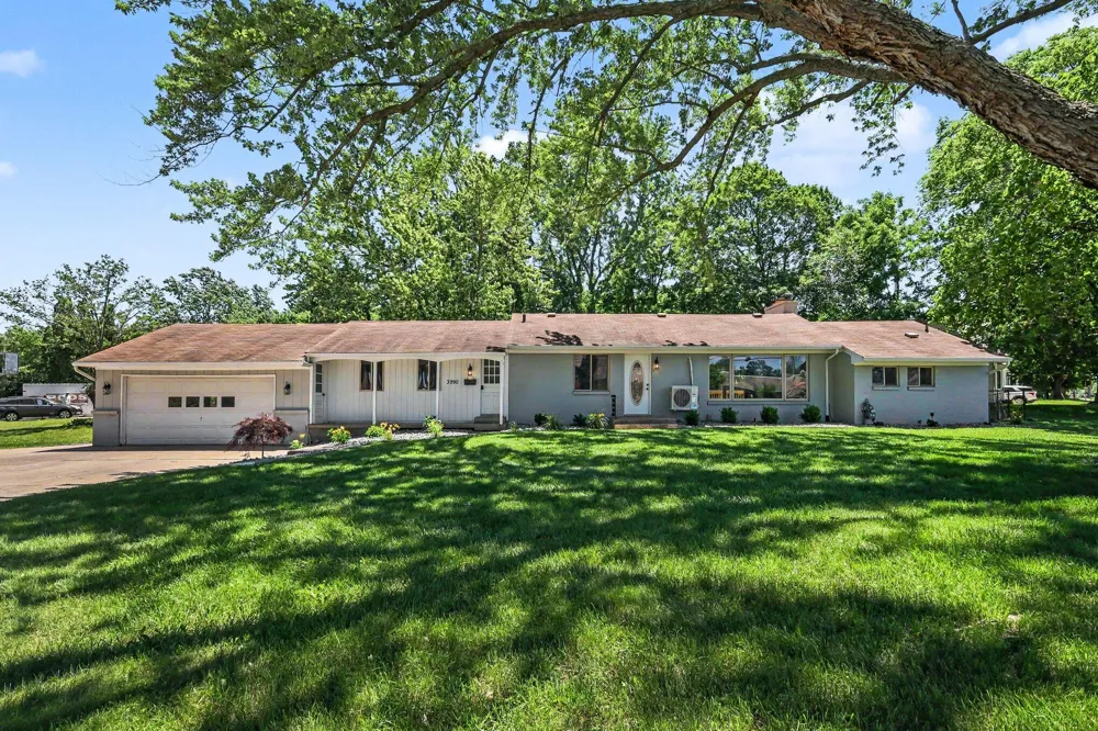 3990 S Big Spring Drive SW Grandville, MI 49418