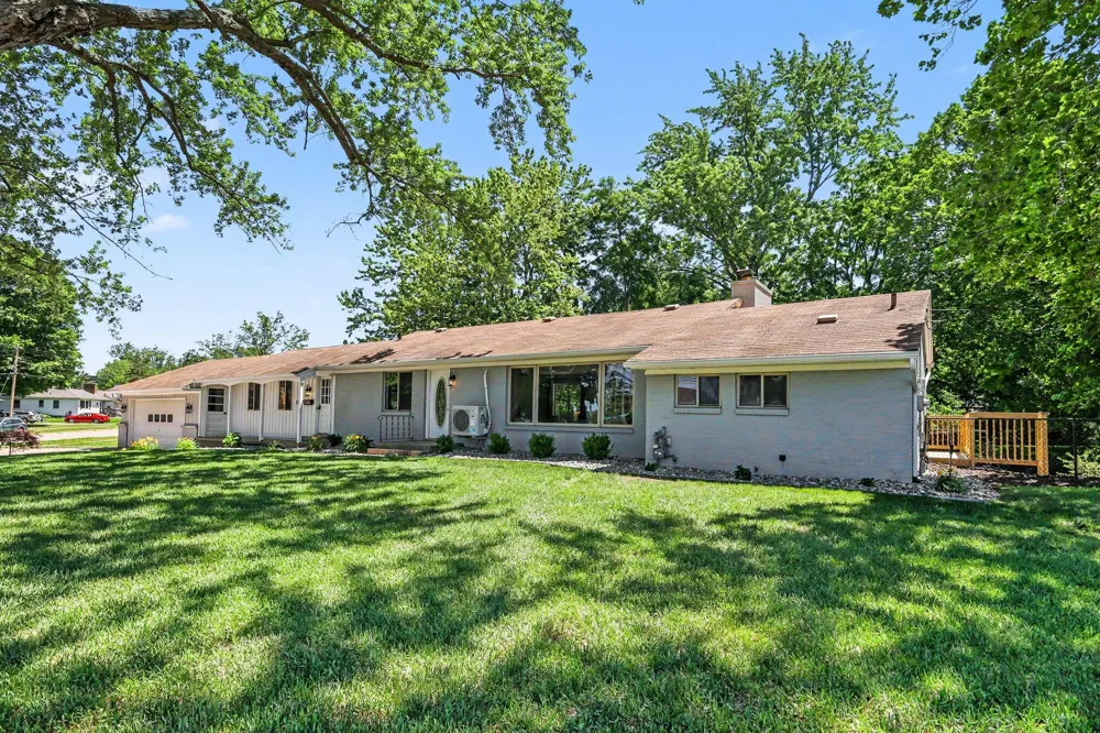 3990 S Big Spring Drive SW Grandville, MI 49418