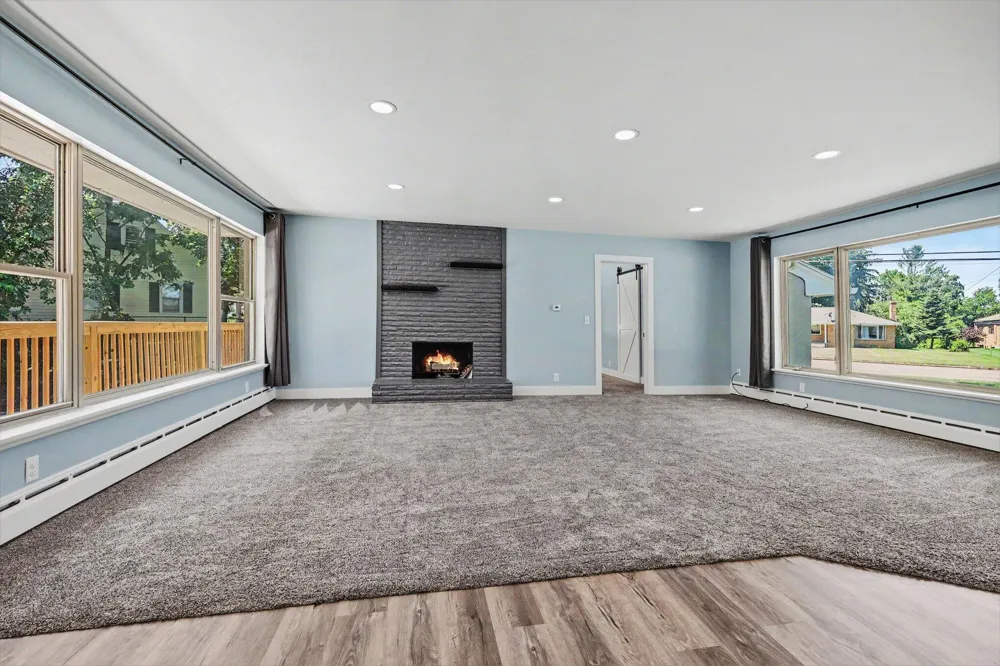 3990 S Big Spring Drive SW Grandville, MI 49418