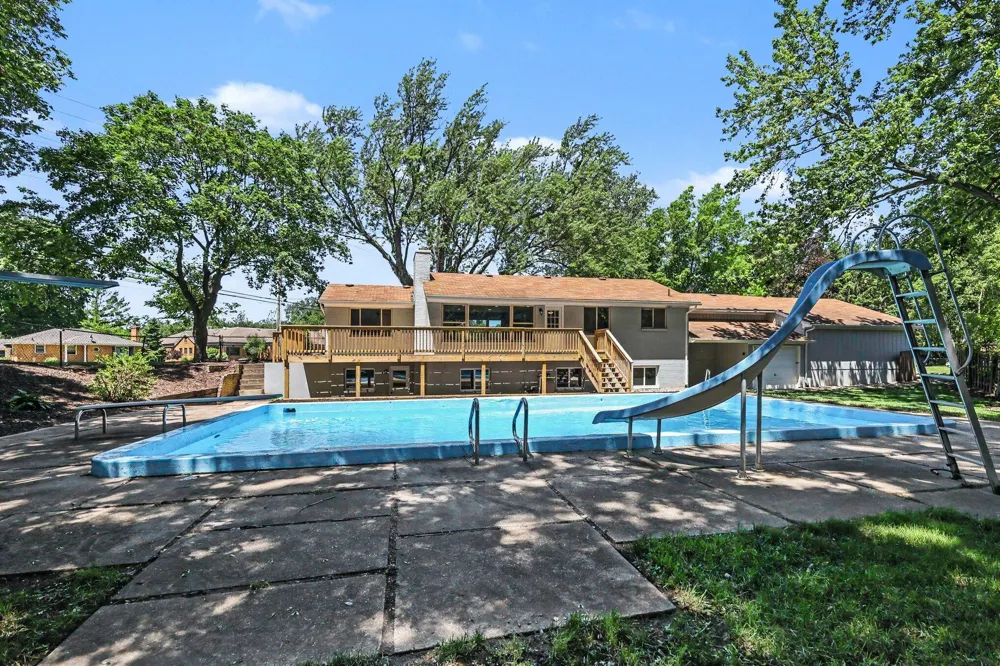 3990 S Big Spring Drive SW Grandville, MI 49418