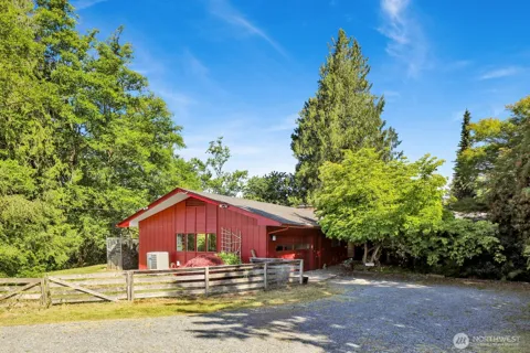 7605 279th Place NW