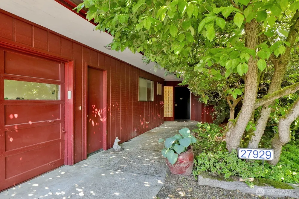 7605 279th Place NW Stanwood, WA 98292