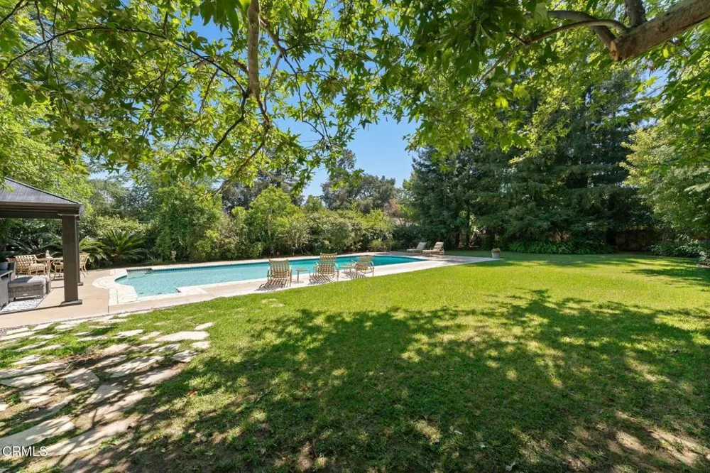 965 San Marino Avenue San Marino, CA 91108