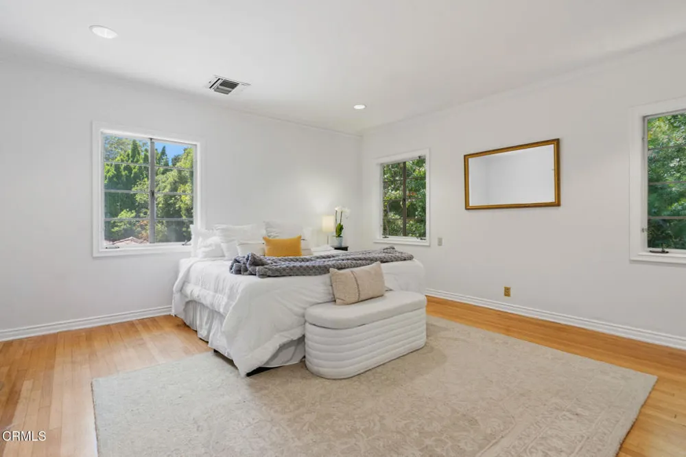 965 San Marino Avenue San Marino, CA 91108