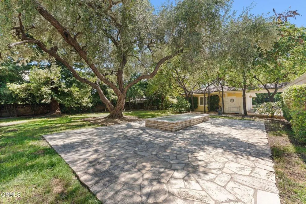 965 San Marino Avenue San Marino, CA 91108