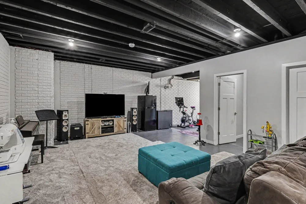 11501 Warrior Trail Grass Lake, MI 49240