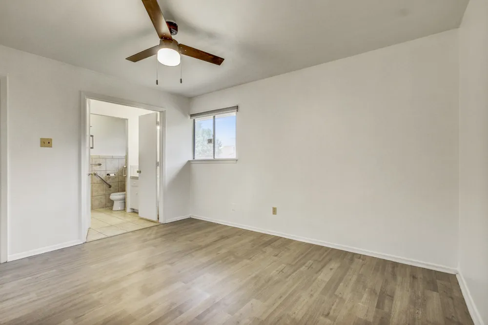 9913 Oak Hollow Drive Austin, TX 78758