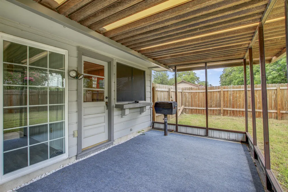 9913 Oak Hollow Drive Austin, TX 78758
