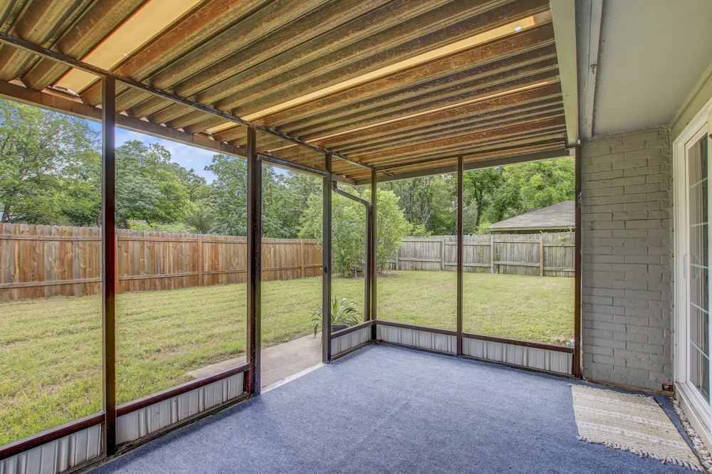 9913 Oak Hollow Drive Austin, TX 78758
