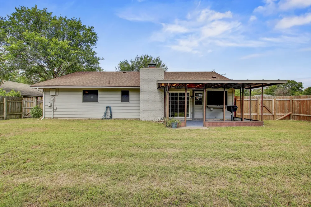 9913 Oak Hollow Drive Austin, TX 78758