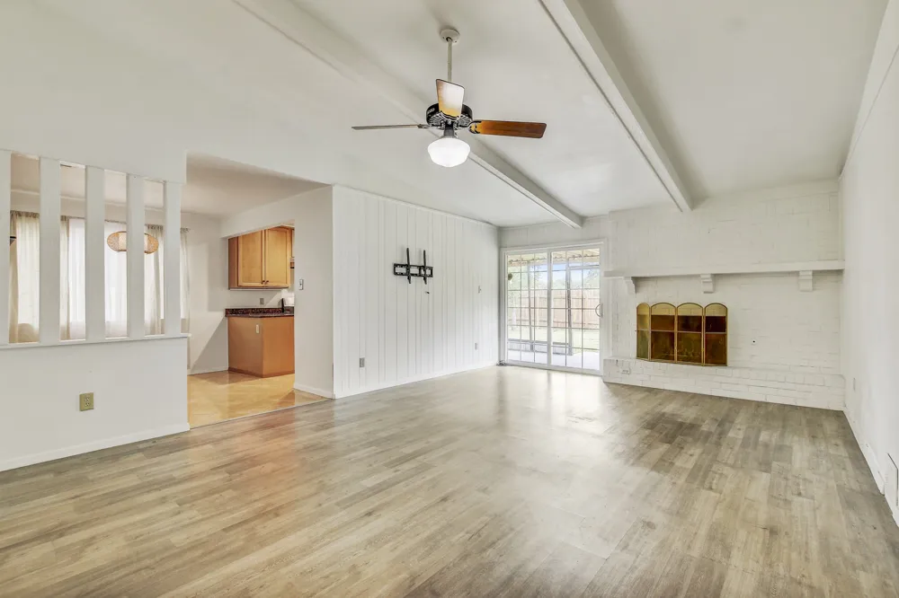 9913 Oak Hollow Drive Austin, TX 78758