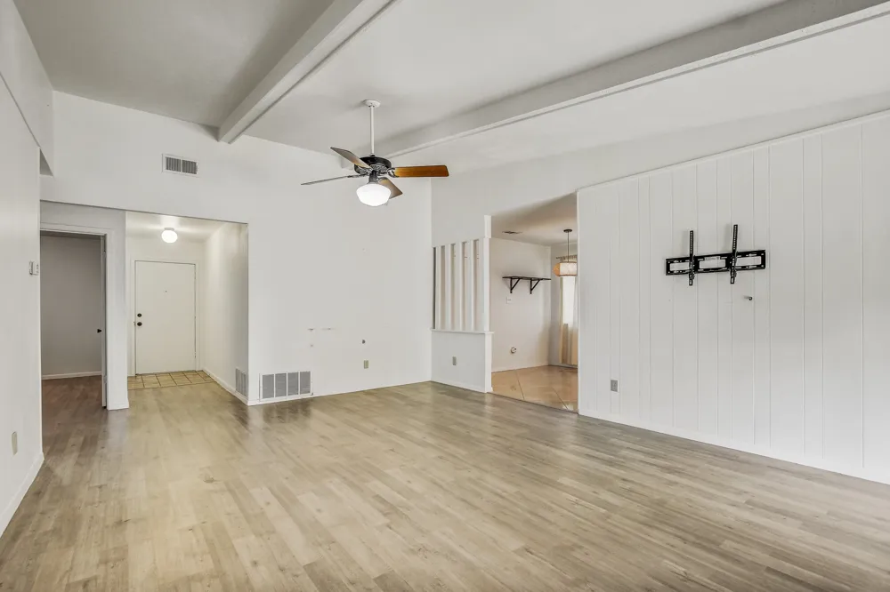 9913 Oak Hollow Drive Austin, TX 78758