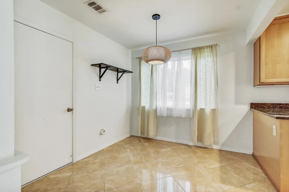 9913 Oak Hollow Drive Austin, TX 78758