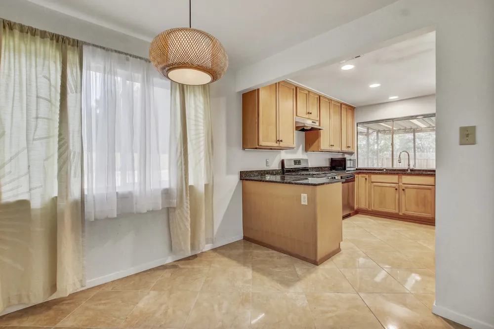 9913 Oak Hollow Drive Austin, TX 78758