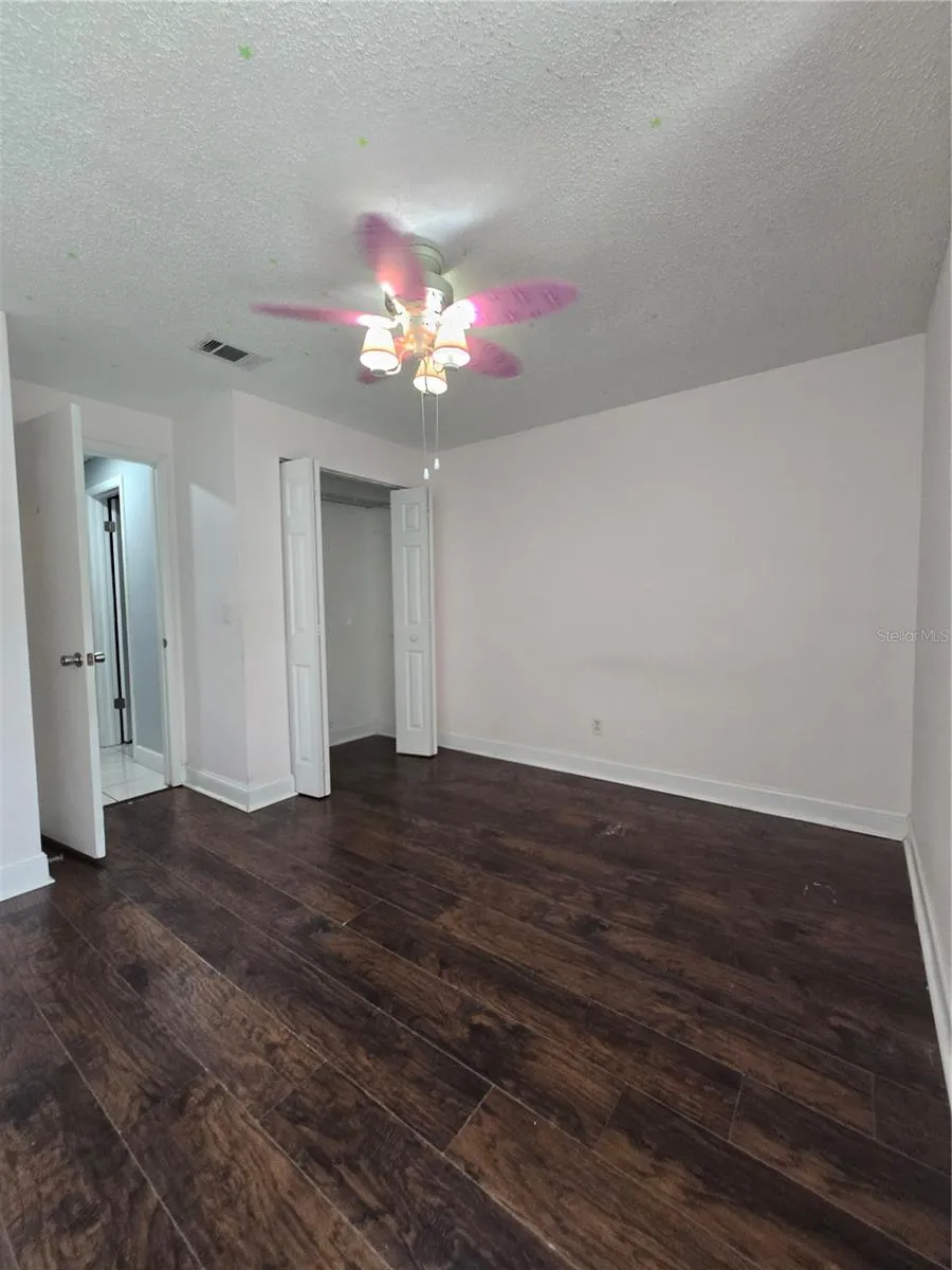 5401 HOPEDALE DRIVE Tampa, FL 33624