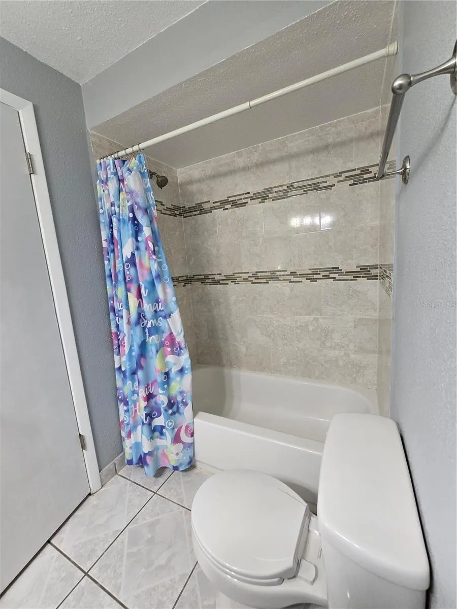 5401 HOPEDALE DRIVE Tampa, FL 33624