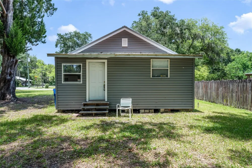 302 PARK AVENUE Hastings, FL 32145