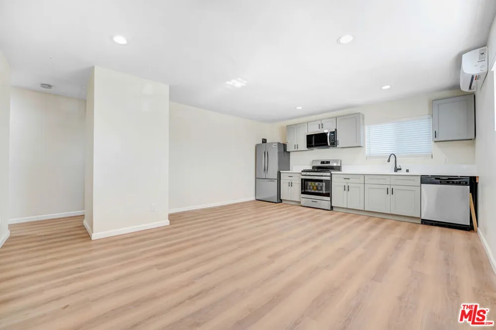 845 Hagar Street San Fernando, CA 91340