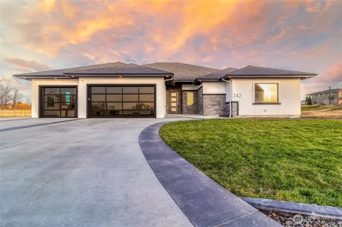 342 Roxy Lane