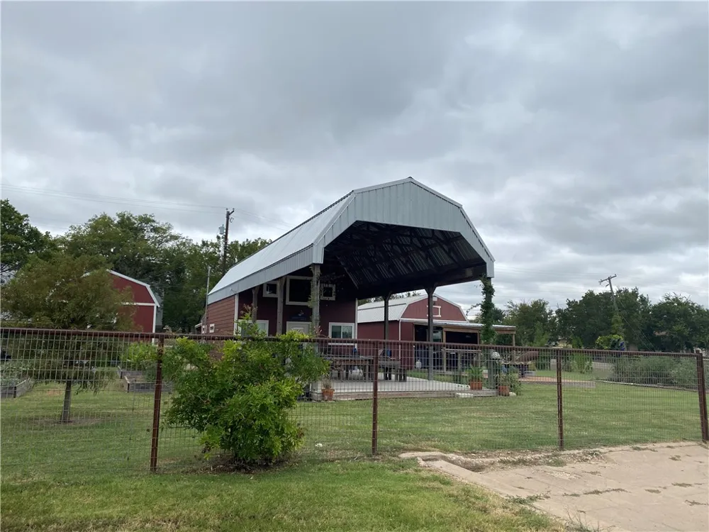 202 Commerce Street Coupland, TX 78615