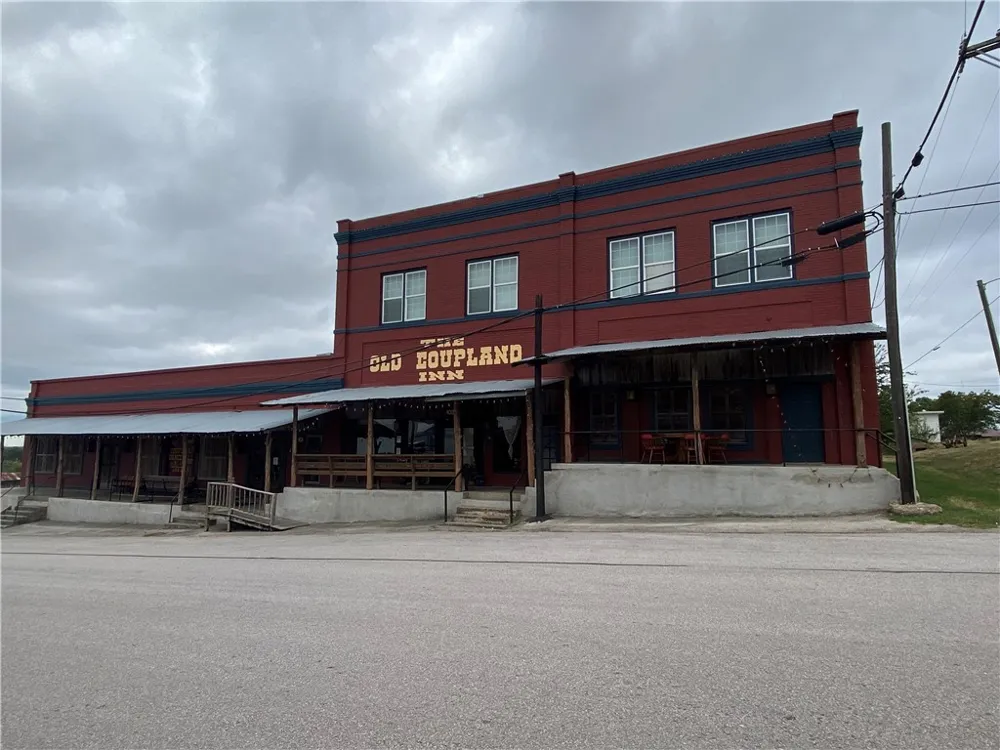 202 Commerce Street Coupland, TX 78615