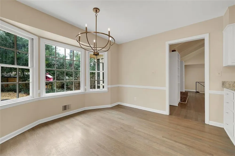 4517 E KINGS POINT CIRCLE Dunwoody, GA 30338