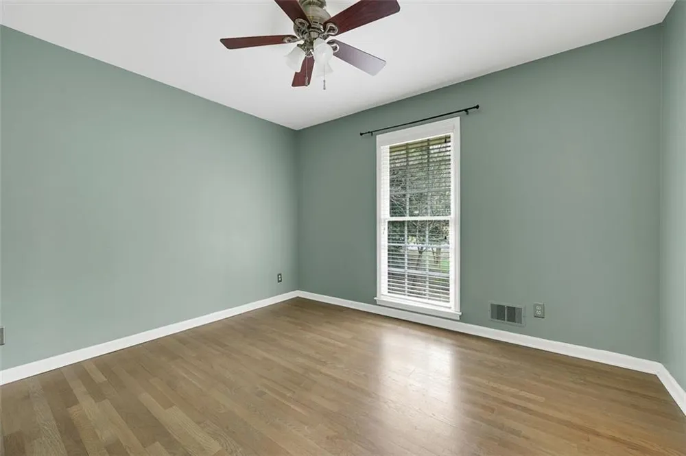 4517 E KINGS POINT CIRCLE Dunwoody, GA 30338