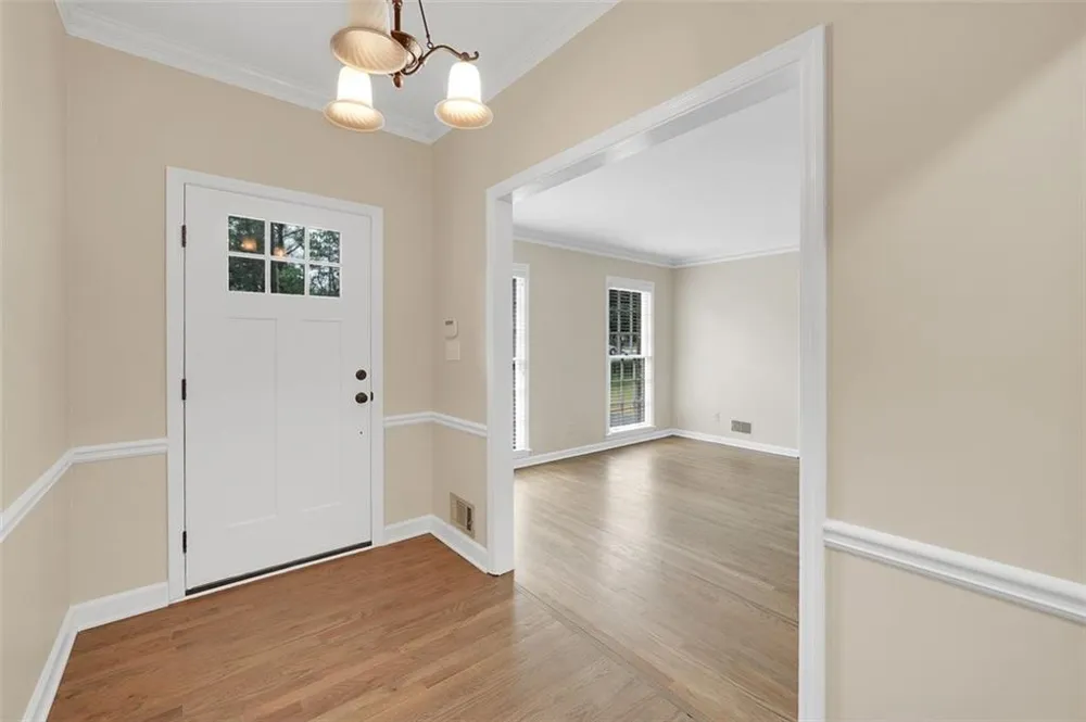 4517 E KINGS POINT CIRCLE Dunwoody, GA 30338